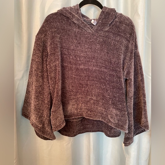 Gilligan & O'Malley Tops - Grey Velvet Hoodie NWT